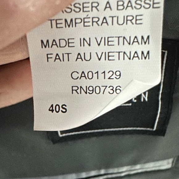 Van Heusen Coat Size 40S - Picture 10 of 10